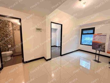 READY TO MOVE IN UNIT