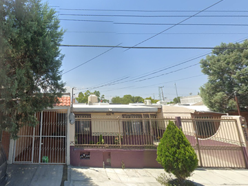 VENTA DE CASA EN LA COLONIA MAGISTERIO SECCION 38 EN SALTILLO EN COAHUILA