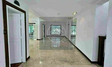 6 bedroom house in Valle Verde 1