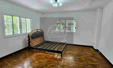 6 bedroom house in Valle Verde 1