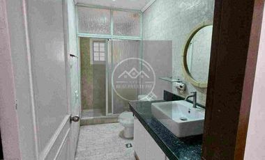 6 bedroom house in Valle Verde 1