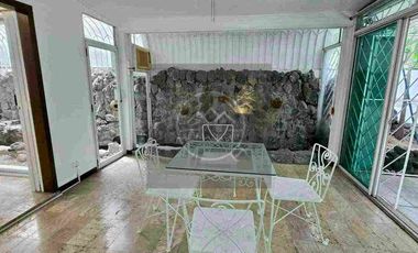 6 bedroom house in Valle Verde 1
