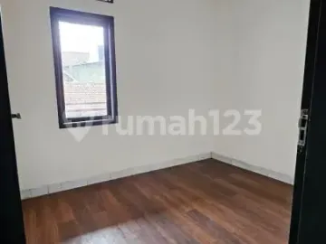 Rumah Dengan Kemudahan Fasilitas Umum Di Antapani Bandung