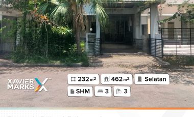 Rumah di surabaya barat Villa Grand Sungkono dijual dibawah NJOP luas tanah 232m2 ada 3 kamar tidur