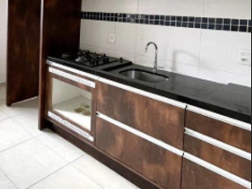 CASA EN PUEBLA, MUY AMPLIA, ACABADOS DE LUJO, CUENTA CON TODOS LOS SERVICIOS Y AMENIDADES Y UNA ZONA MUY TRANQUILA.