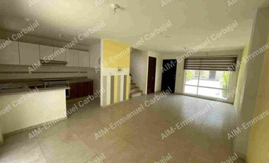 CASA EN VENTA DENTRO DE FRACCIONAMIENTO EN TOLUCA