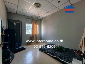 Two-story townhome, 19 sq.wa., Charoenlap 5 Village, Rangsit-Khlong 8, Soi Rangsit Khlong 8, Rangsit-Nakhon Nayok Road, Bangna-Bang Pa-in Expressway,