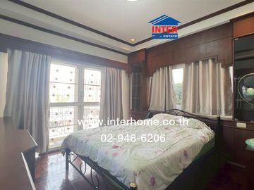 Two-story detached house, 64 sq.wah, Ladda Ville 4 Village, Ban Kluay-Sai Noi, near Makro Bang Bua Thong, Soi Rong Mi, Ban Kluay-Sai Noi Road, Kanchan