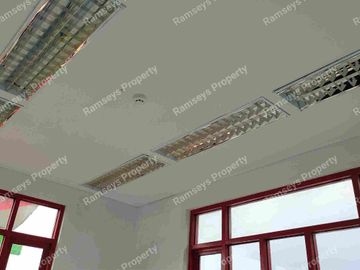DISEWA RUKO HOEK di PLUIT SAKTI RAYA, JAKARTA UTARA, 4 LANTAI, SHGB, LT.60m2, EX. BANK, BAGUS RAPI SIAP MASUK, LOKASI STRATEGIS.