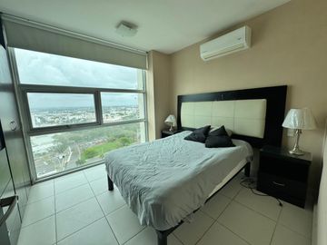 RENTO DEPARTAMENTO FRENTE A PLAZA AMERICAS