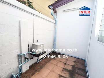 Two-story detached house, 52.2 sq.wah, Lert Ubon Village, Phaholyothin 52, Soi Phaholyothin 52, Intersection 45, Phaholyothin Road, Thep Rak Road, Phl