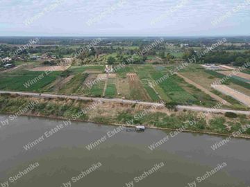 Land for sale next to the Mekong River, Tha Kho Subdistrict, Mueang District, Nakhon Phanom Province. Near the landmark area, beautiful view, seeing the Lao side, area 2 rai 21 sq wah