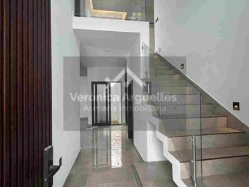 Hermosas Casas con estilo y acabados Premium