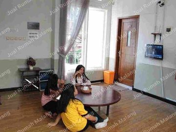 Dijual Cepat Rumah Kost Aktif  47 Kamar Tidur Jl Cengkeh dekat Kampus UB Kota Malang