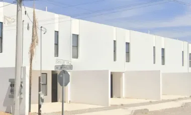 TERRENO CON UNIDAD HABITACIONAL EN CONSTRUCCION, EN OJINAGA, CHIHUAHUA. REMATE ADJUDICADO