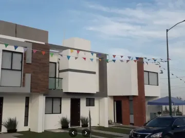 CASA EN VENTA EN FRACCIONAMIENTO SAN PATRICIO SAN LUIS POTOSI DE REMATE