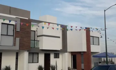 CASA EN VENTA EN FRACCIONAMIENTO SAN PATRICIO SAN LUIS POTOSI DE REMATE