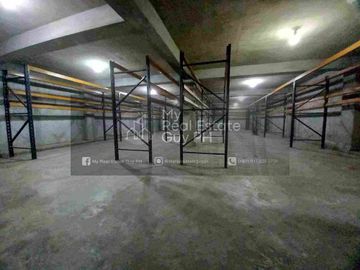 Warehouse near EDSA Mandaluyong For Rent