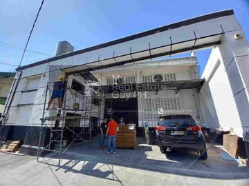 Warehouse near EDSA Mandaluyong For Rent