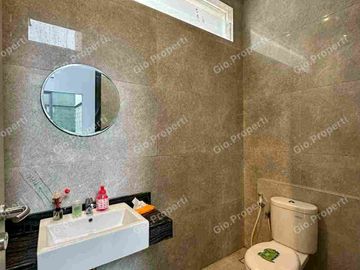 RUMAH TAMAN GOLF CITRALAND SPLIT LEVEL