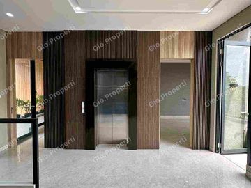 RUMAH CITRALAND 3 Lantai PRIVATE Lift Dekat Fresh Market