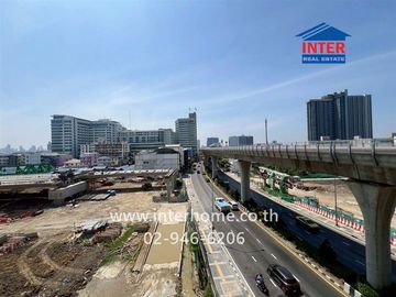 Four-story office building with five units, 166 sq.wah (approximately 664 sq.m.), near Yanhee Hospital and MRT Bang O station