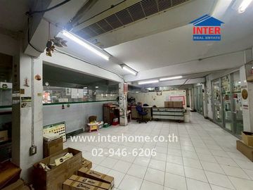 Four-story office building with five units, 166 sq.wah (approximately 664 sq.m.), near Yanhee Hospital and MRT Bang O station