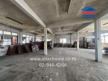 Four-story office building with five units, 166 sq.wah (approximately 664 sq.m.), near Yanhee Hospital and MRT Bang O station