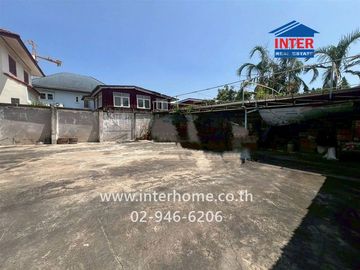 Four-story office building with five units, 166 sq.wah (approximately 664 sq.m.), near Yanhee Hospital and MRT Bang O station
