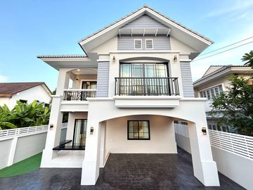 บ้านเดี่ยวหลังใหญ่ แต่งใหม่พร้อมอยู่ หมู่บ้านทิพธนา เพชรเกษม 55 บางแค ( ใกล้ MRT หลักสอง และเดอะมอล์บางแค )