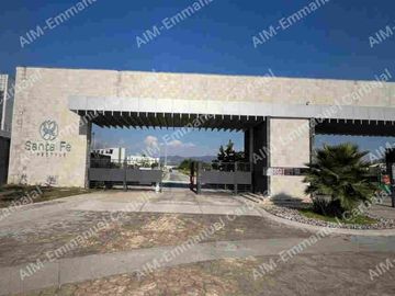 CASA EN VENTA EN XOCHITEPEC DENTRO DE FRACCIONAMIENTO CON ALBERCA