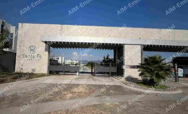 CASA EN VENTA EN XOCHITEPEC DENTRO DE FRACCIONAMIENTO CON ALBERCA