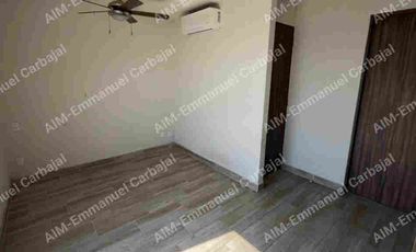 CASA EN VENTA EN XOCHITEPEC DENTRO DE FRACCIONAMIENTO CON ALBERCA