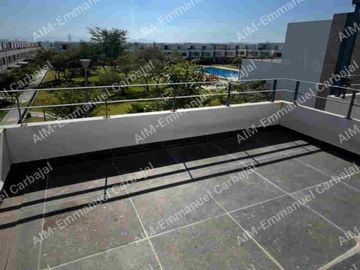 CASA EN VENTA EN XOCHITEPEC DENTRO DE FRACCIONAMIENTO CON ALBERCA