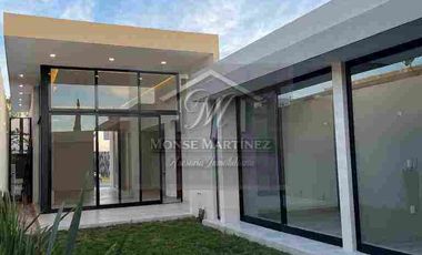 RESIDENCIA EN VENTA EN LA CAMPIÑA DEL BOSQUE