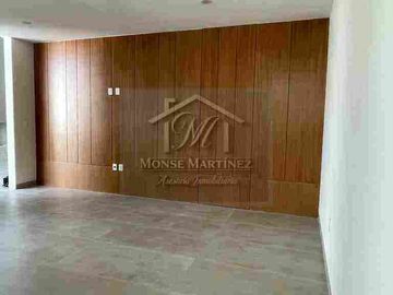 RESIDENCIA EN VENTA EN LA CAMPIÑA DEL BOSQUE