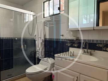 CASA EN VENTA EN FRACCIONAMIENTO VILLAS LOS ENCINOS