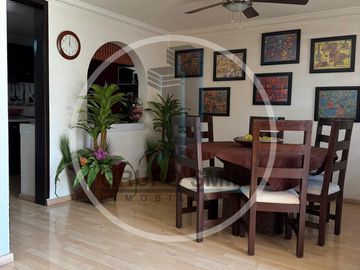 CASA EN VENTA EN FRACCIONAMIENTO VILLAS LOS ENCINOS