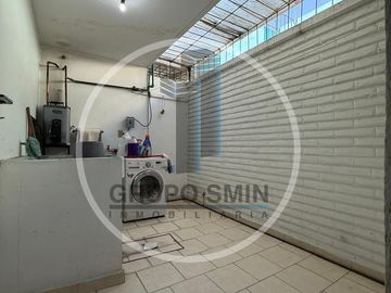 CASA EN VENTA EN FRACCIONAMIENTO VILLAS LOS ENCINOS