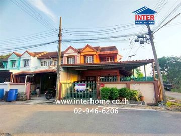 Two-story townhome, 33.8 sq.wah, Poonlap Village, Workpoint Soi, Pracha Uthit Road, Mueang Pathum Thani, Pathum Thani.