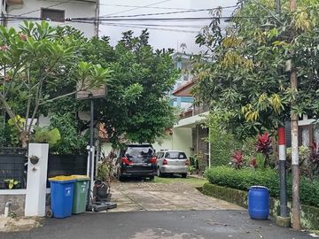 Rumah 2Lt di Muri Salim Pisangan Cireundeu, Dekat Kampus UIN dan MRT Lebak Bulus