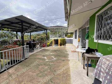 VENTA SAN ANTONIO DEL TEQUENDAMA - Finca con 8 habitaciones, piscina y zonas de eventos, lista para generar ingresos EN LA UNIÓN
