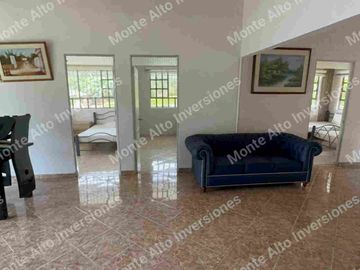 VENTA SAN ANTONIO DEL TEQUENDAMA - Finca con 8 habitaciones, piscina y zonas de eventos, lista para generar ingresos EN LA UNIÓN