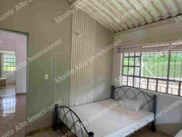VENTA SAN ANTONIO DEL TEQUENDAMA - Finca con 8 habitaciones, piscina y zonas de eventos, lista para generar ingresos EN LA UNIÓN