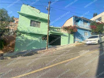 CASA EN VENTA EN COLONIA SANTA ISABEL TOLA GAM
