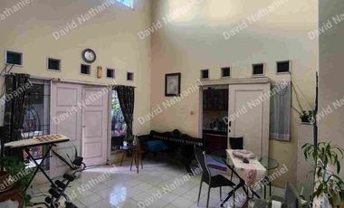 WAJIB LIHAT! RUMAH ADEM DI TELAGA KAHURIPAN BOGOR - ADA GAZEBO SANTAI