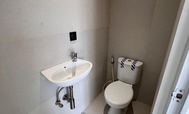 Dijual Rumah Minimalis 2 Lantai Brand New Sudah SHM Bisa KPR Duri Kosambi Sebelah Green Lake City Kalideres Cengkareng Jakarta Barat