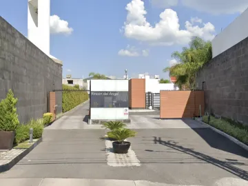 CASA EN CERRADA PUNTA ARENAS 155, JURIQUILLA, QUERETARO. REMATE ADJUDICADO