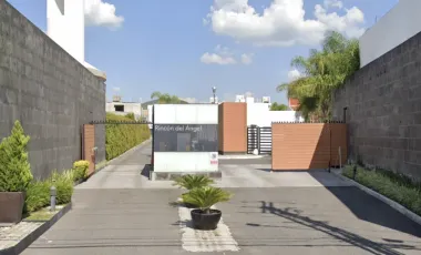 CASA EN CERRADA PUNTA ARENAS 155, JURIQUILLA, QUERETARO. REMATE ADJUDICADO