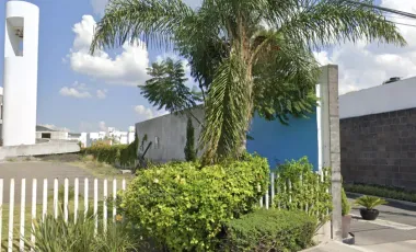 CASA EN CERRADA PUNTA ARENAS 155, JURIQUILLA, QUERETARO. REMATE ADJUDICADO